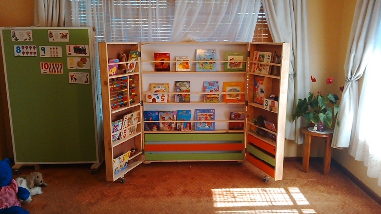 book nook Hidden benches 768x432