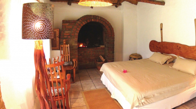 garden view cottage interio 768x427